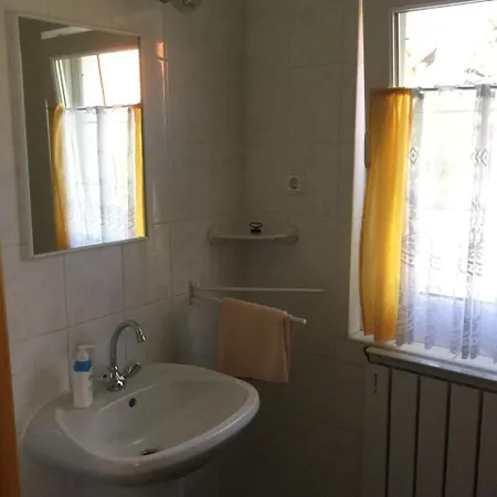 Park Apartment *